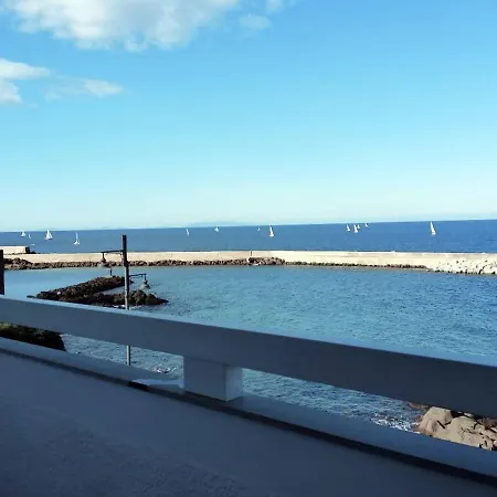 Fronte Mare Panoramico * 카스텔사르도
