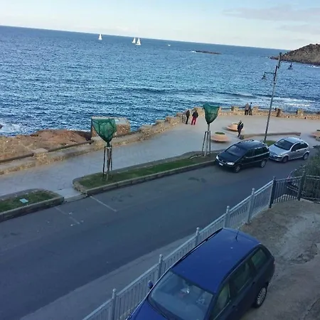 Fronte Mare Panoramico *